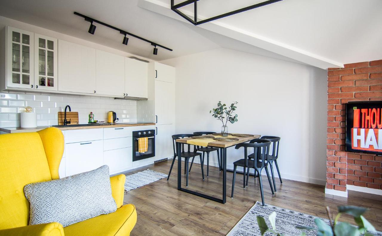 Apartamenty W37 Nowy Targ Eksteriør billede