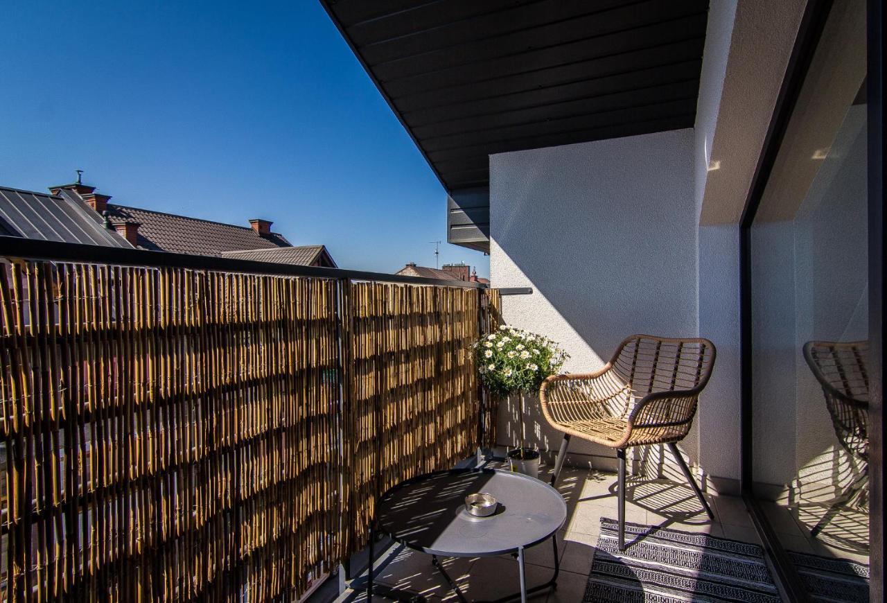 Apartamenty W37 Nowy Targ Eksteriør billede